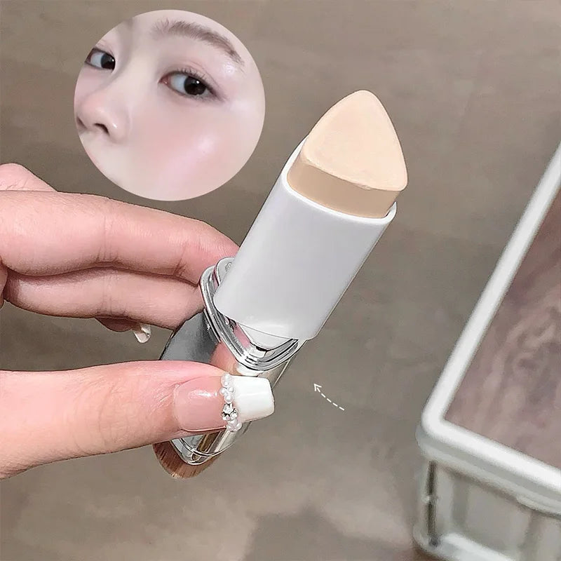 Matte Foundation Stick – Concealing & Moisturizing